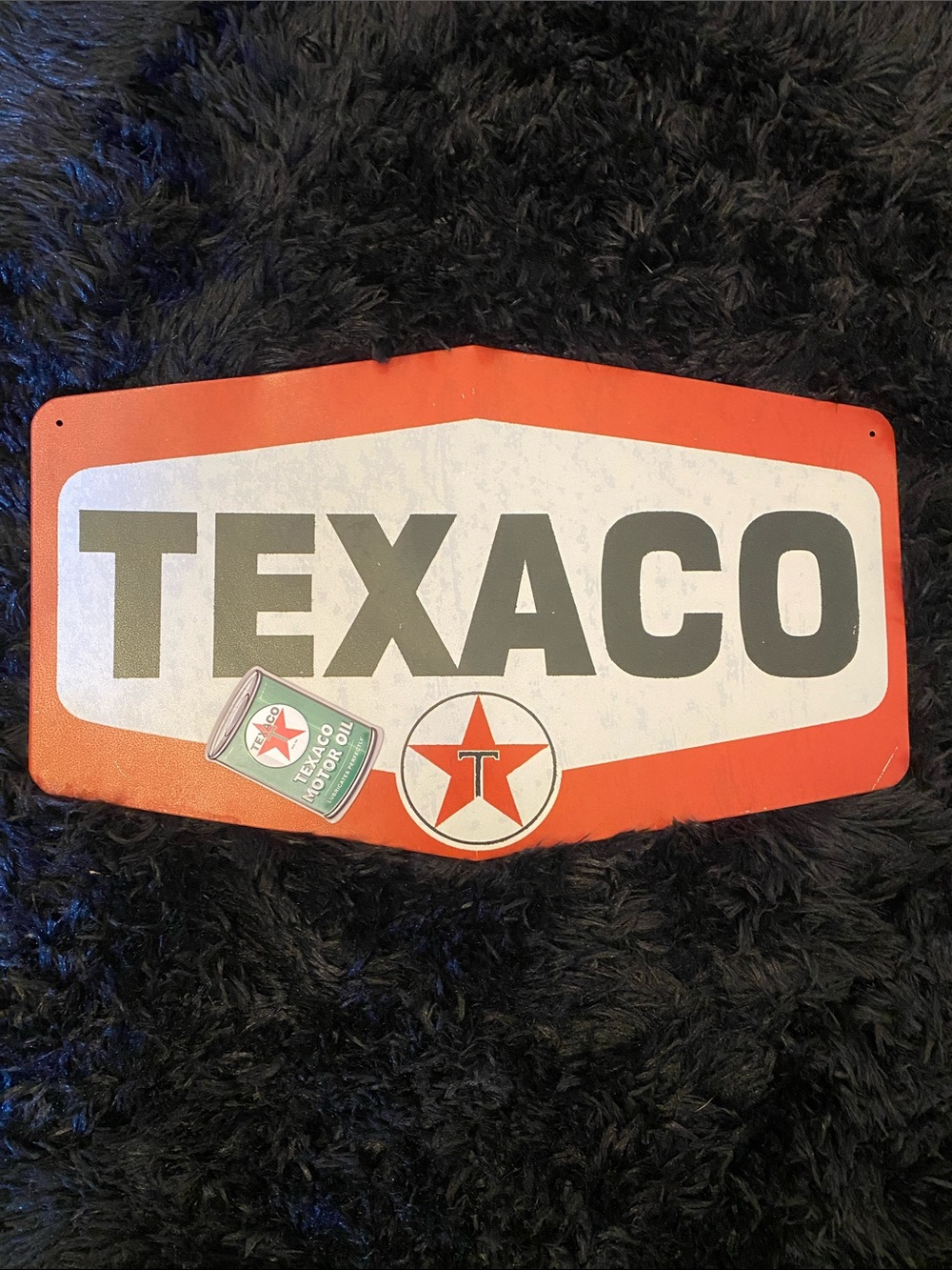 Vintage-Style Red and White Metal Wall Sign with magnet